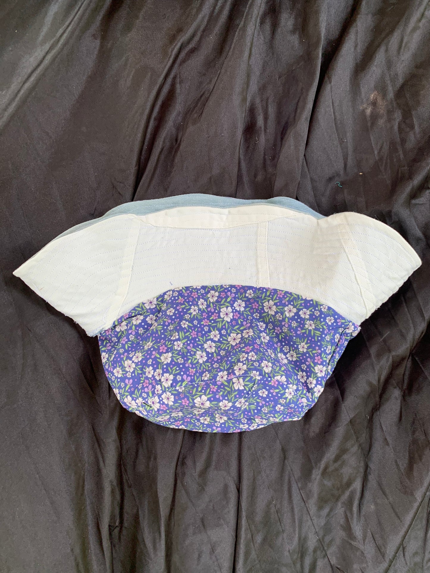 Floppy Jean reversible bucket hat