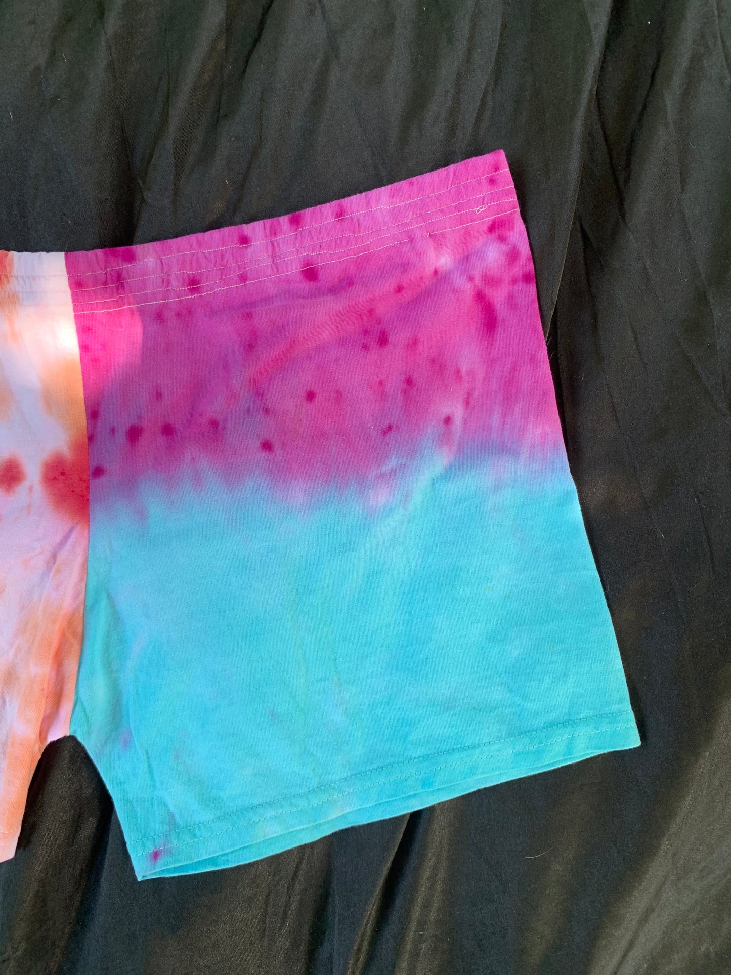Tie dye shorts with patch