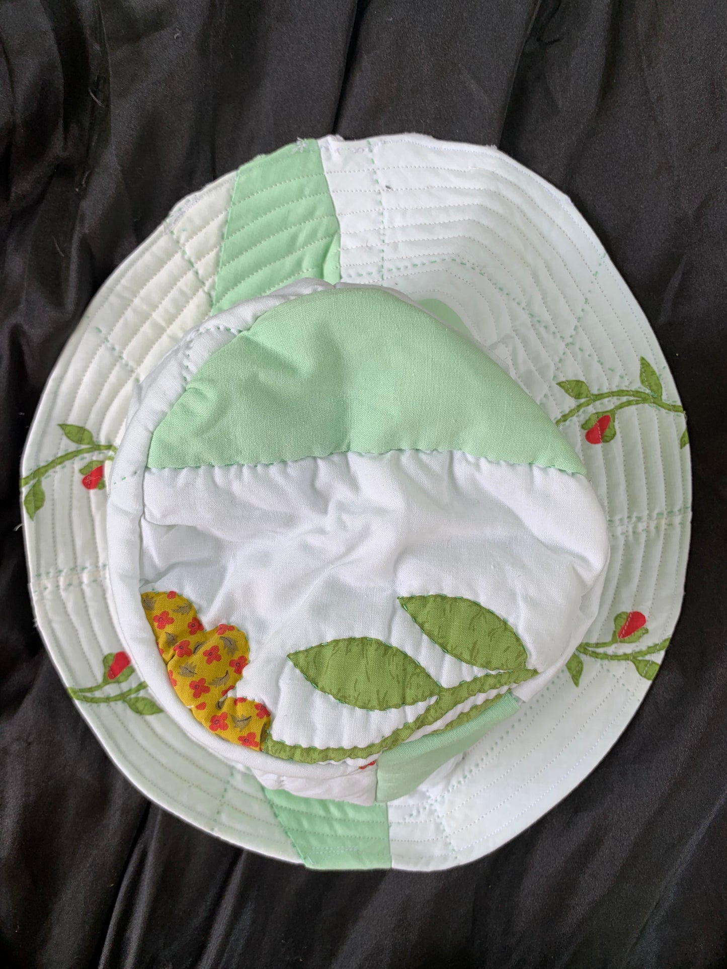 Floral quilt bucket hat