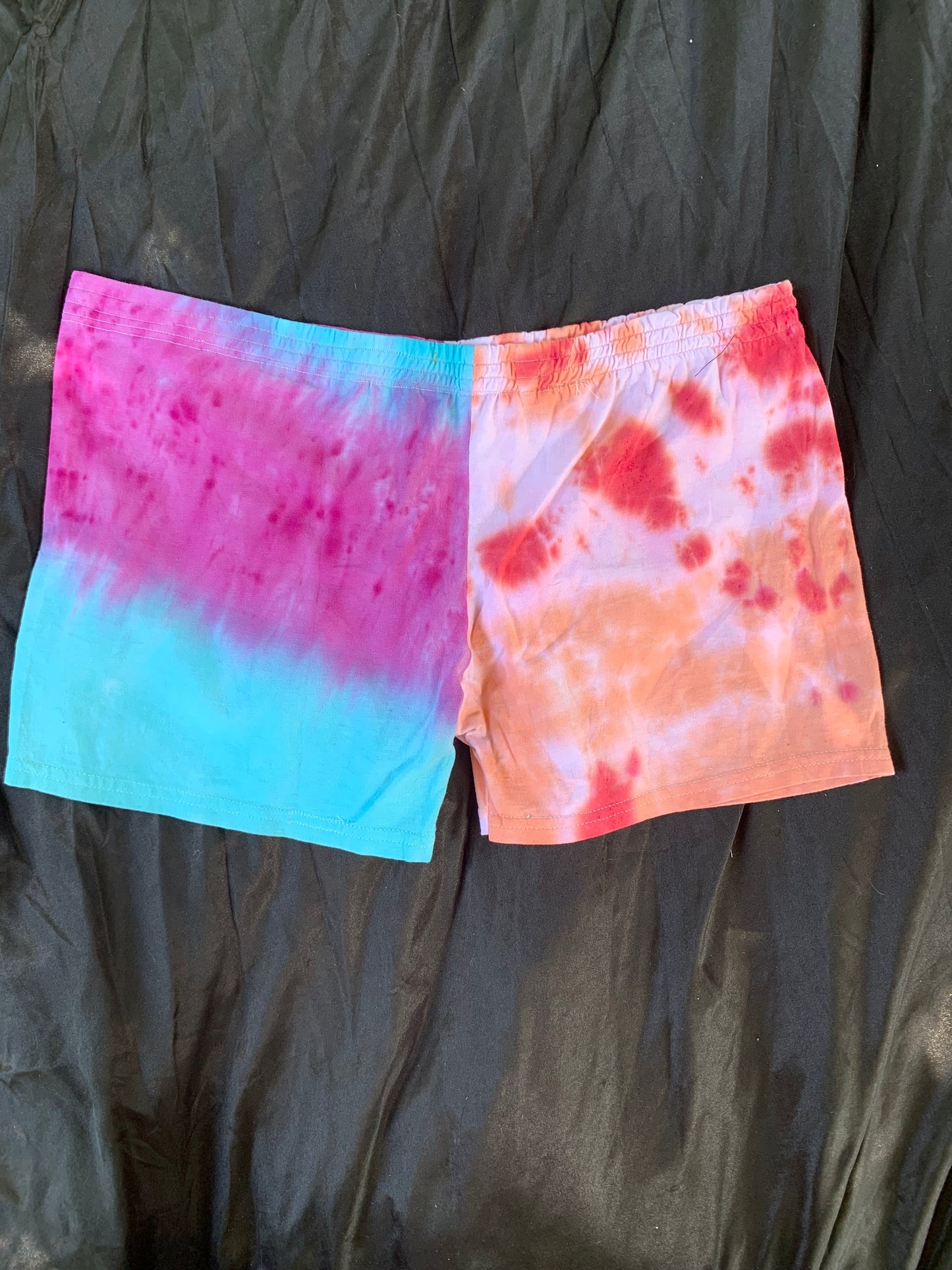 Tie dye shorts with patch